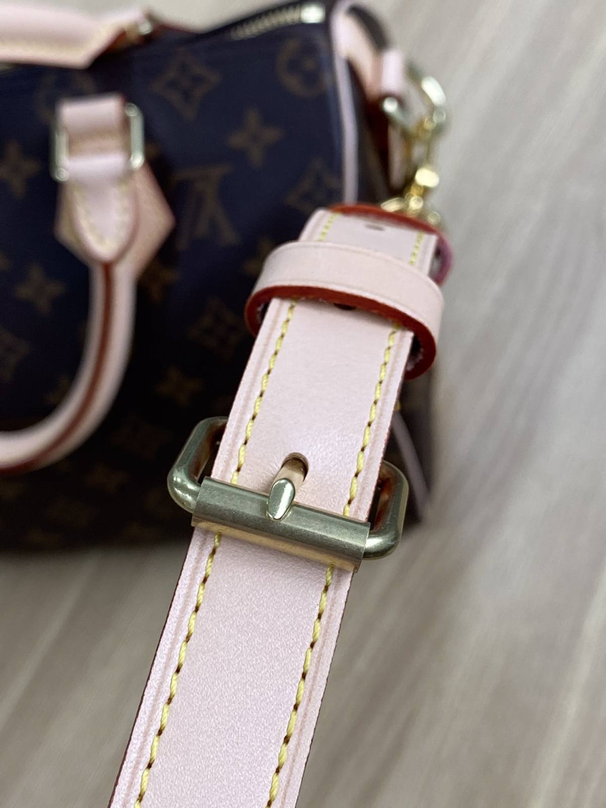 Ellebag’s 1:1 Replica of Louis Vuitton M41113 Speedy 25 Handbag with Shoulder Strap – Perfect Craftsmanship and Timeless Style(2024 Dec Updated)-ఉత్తమ నాణ్యత నకిలీ లూయిస్ విట్టన్ బ్యాగ్ ఆన్‌లైన్ స్టోర్, రెప్లికా డిజైనర్ బ్యాగ్ రు