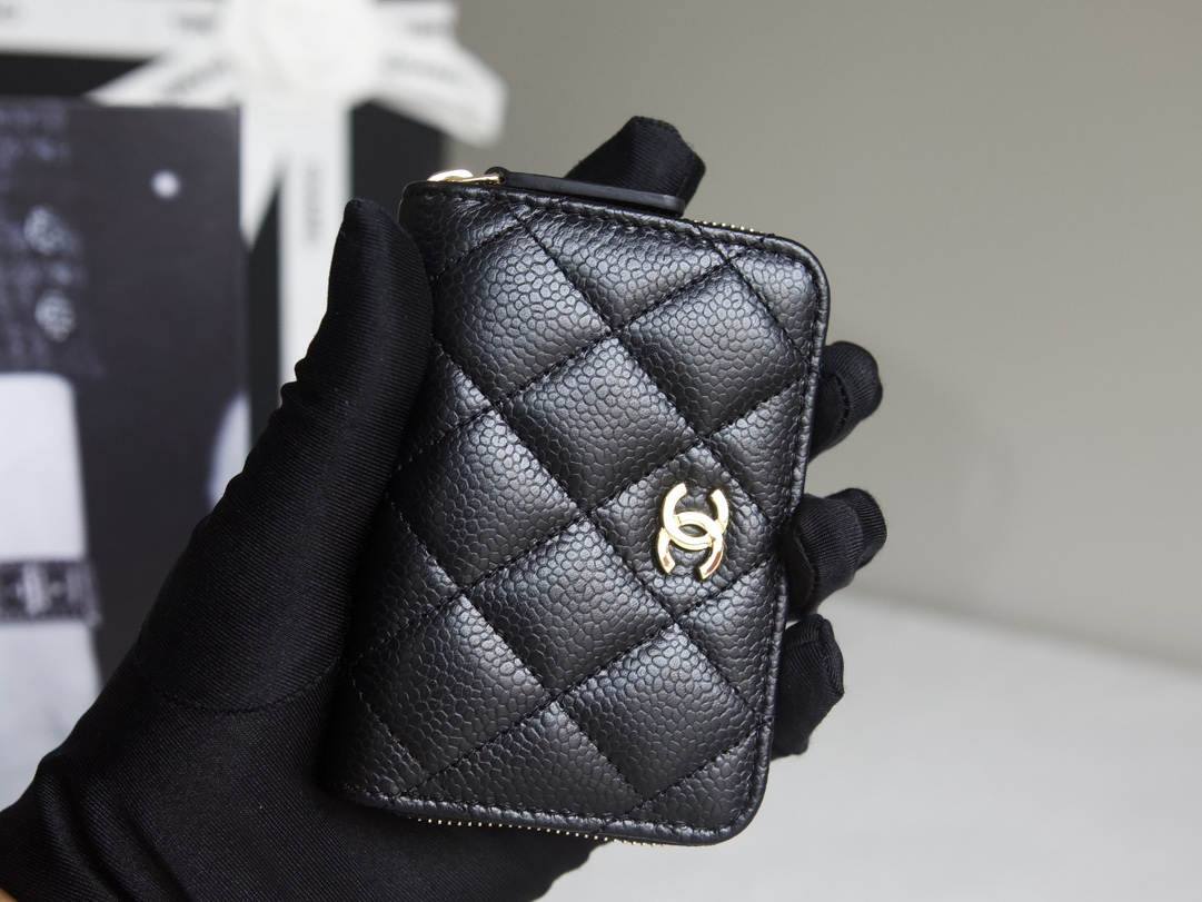 Ellebag’s 1:1 Replica of the Chanel Classic Zipper Coin Wallet: Precision and Craftsmanship(2024 Dec Updated)-Tayada ugu Fiican ee Louis Vuitton Boorsada Online Store, Bac naqshadeeye nuqul ah