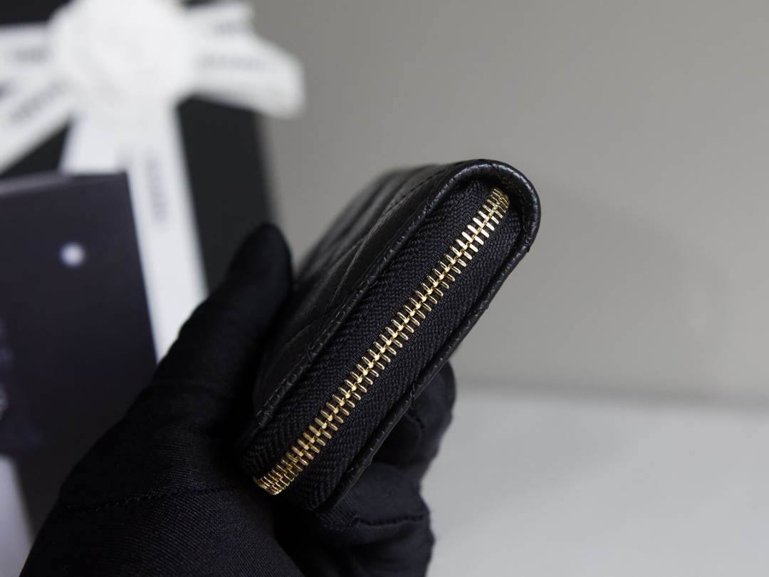 Ellebag’s 1:1 Replica of the Chanel Classic Zipper Coin Wallet: Precision and Craftsmanship(2024 Dec Updated)-Tayada ugu Fiican ee Louis Vuitton Boorsada Online Store, Bac naqshadeeye nuqul ah