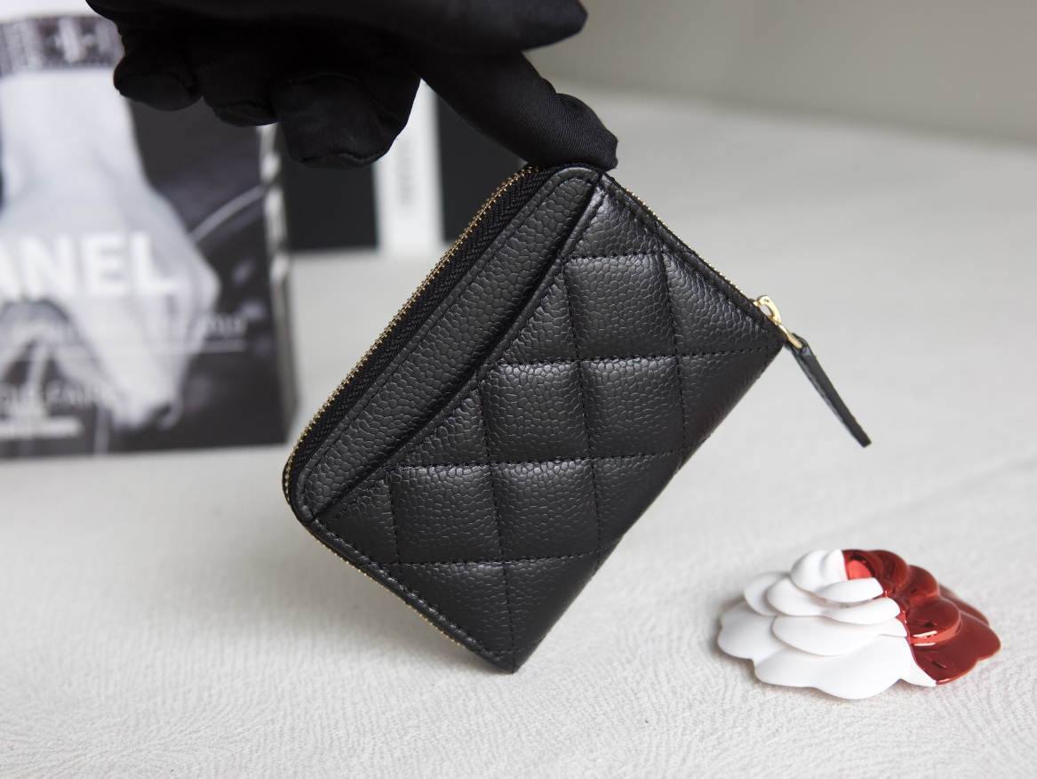 Ellebag’s 1:1 Replica of the Chanel Classic Zipper Coin Wallet: Precision and Craftsmanship(2024 Dec Updated)-Tayada ugu Fiican ee Louis Vuitton Boorsada Online Store, Bac naqshadeeye nuqul ah