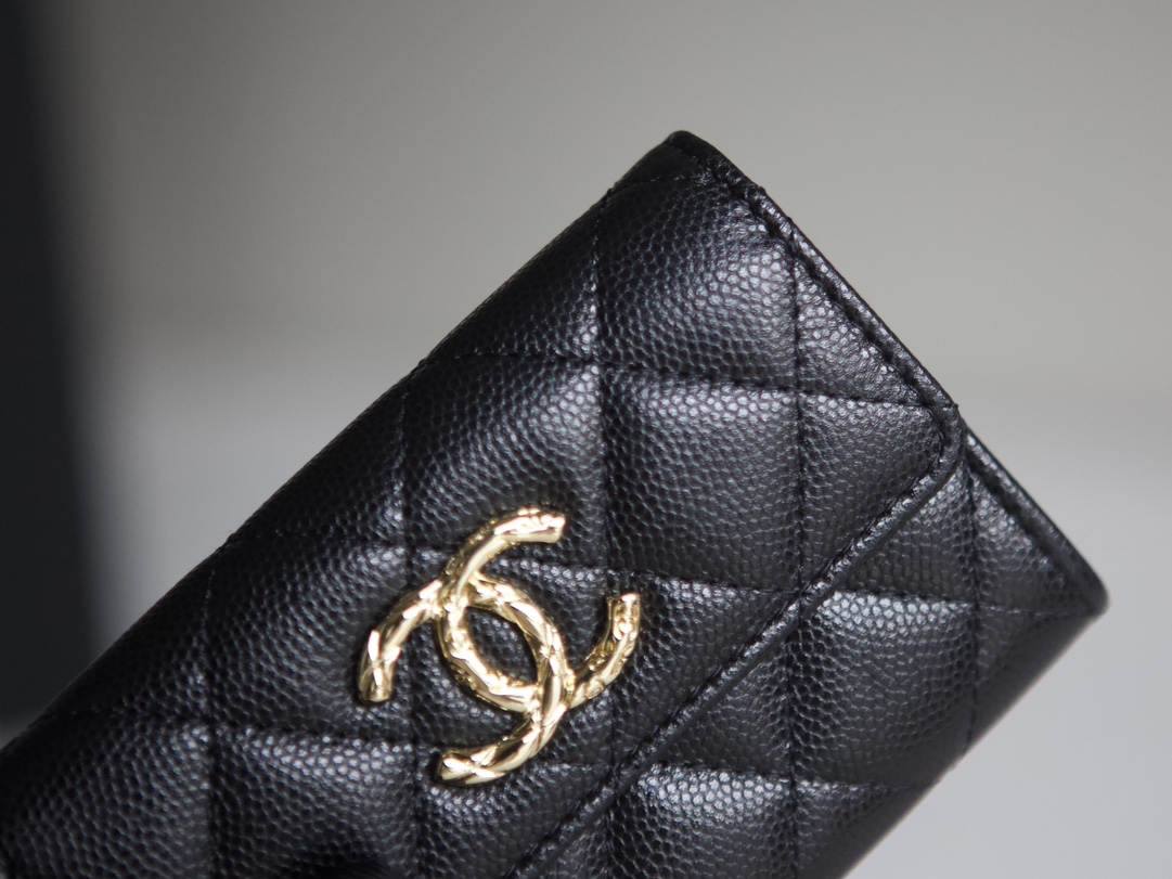 Ellebag’s Masterful 1:1 Replica of the Chanel 24S Double C Logo Wallet: Luxury, Precision, and Craftsmanship(2024 Dec Updated)-Tayada ugu Fiican ee Louis Vuitton Boorsada Online Store, Bac naqshadeeye nuqul ah