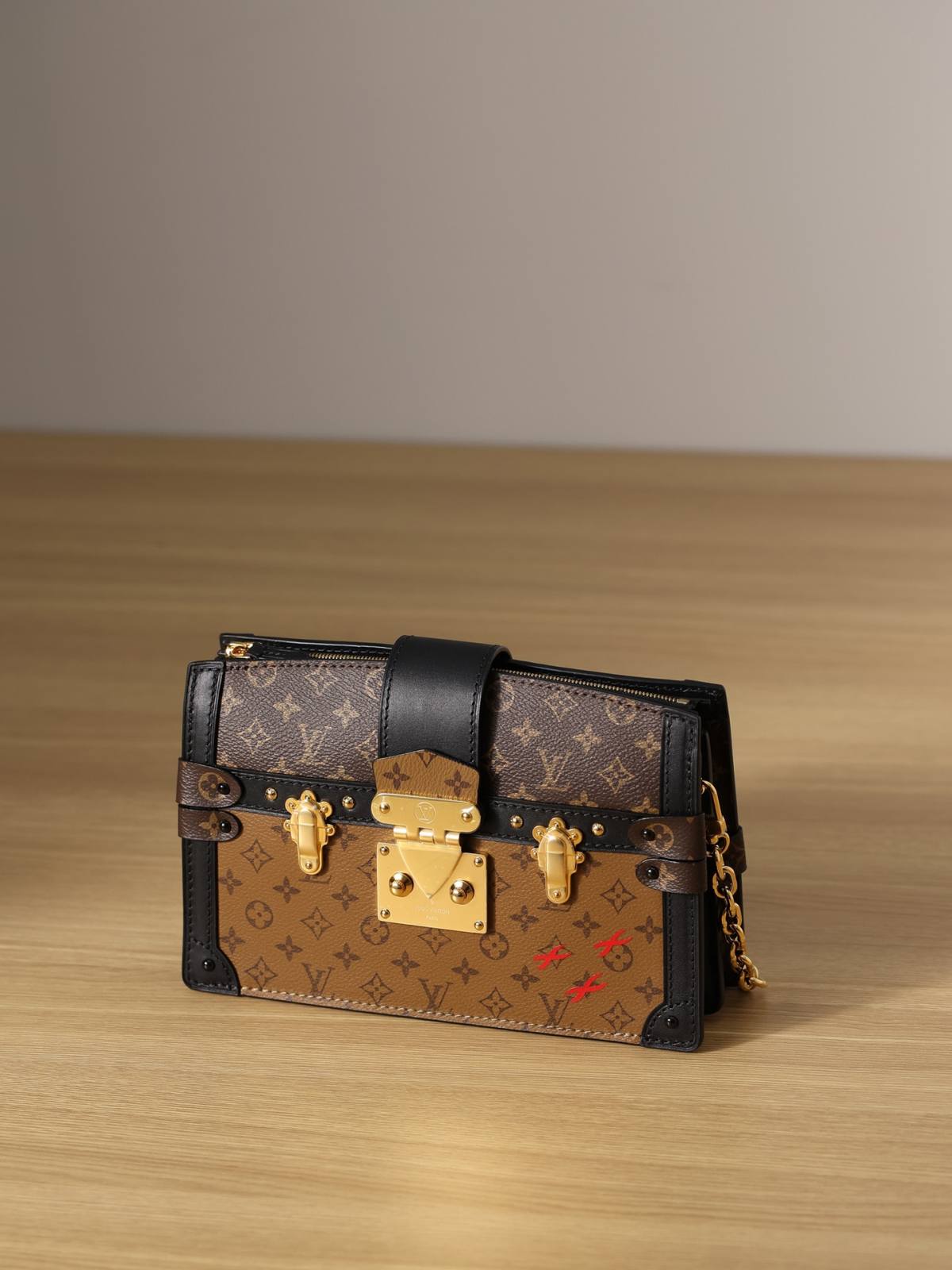 Ellebag’s 1:1 Replica of Louis Vuitton M43596 Soft Box Bag(2024 Dec Updated)-Tayada ugu Fiican ee Louis Vuitton Boorsada Online Store, Bac naqshadeeye nuqul ah