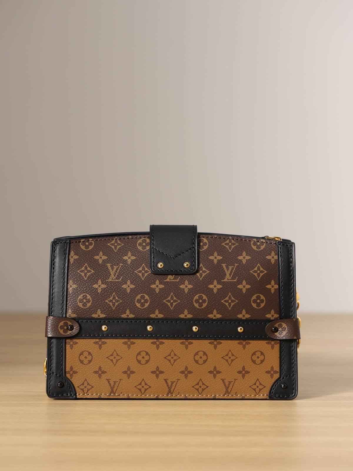 Ellebag’s 1:1 Replica of Louis Vuitton M43596 Soft Box Bag(2024 Dec Updated)-Tayada ugu Fiican ee Louis Vuitton Boorsada Online Store, Bac naqshadeeye nuqul ah