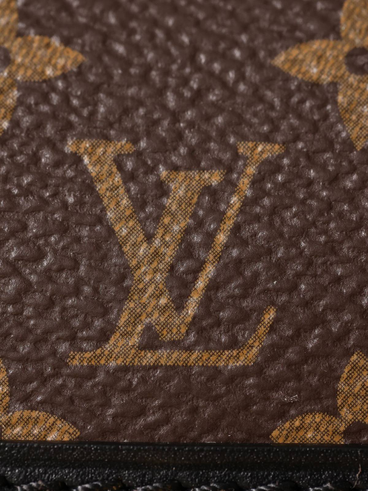 Ellebag’s 1:1 Replica of Louis Vuitton M43596 Soft Box Bag(2024 Dec Updated)-Tayada ugu Fiican ee Louis Vuitton Boorsada Online Store, Bac naqshadeeye nuqul ah