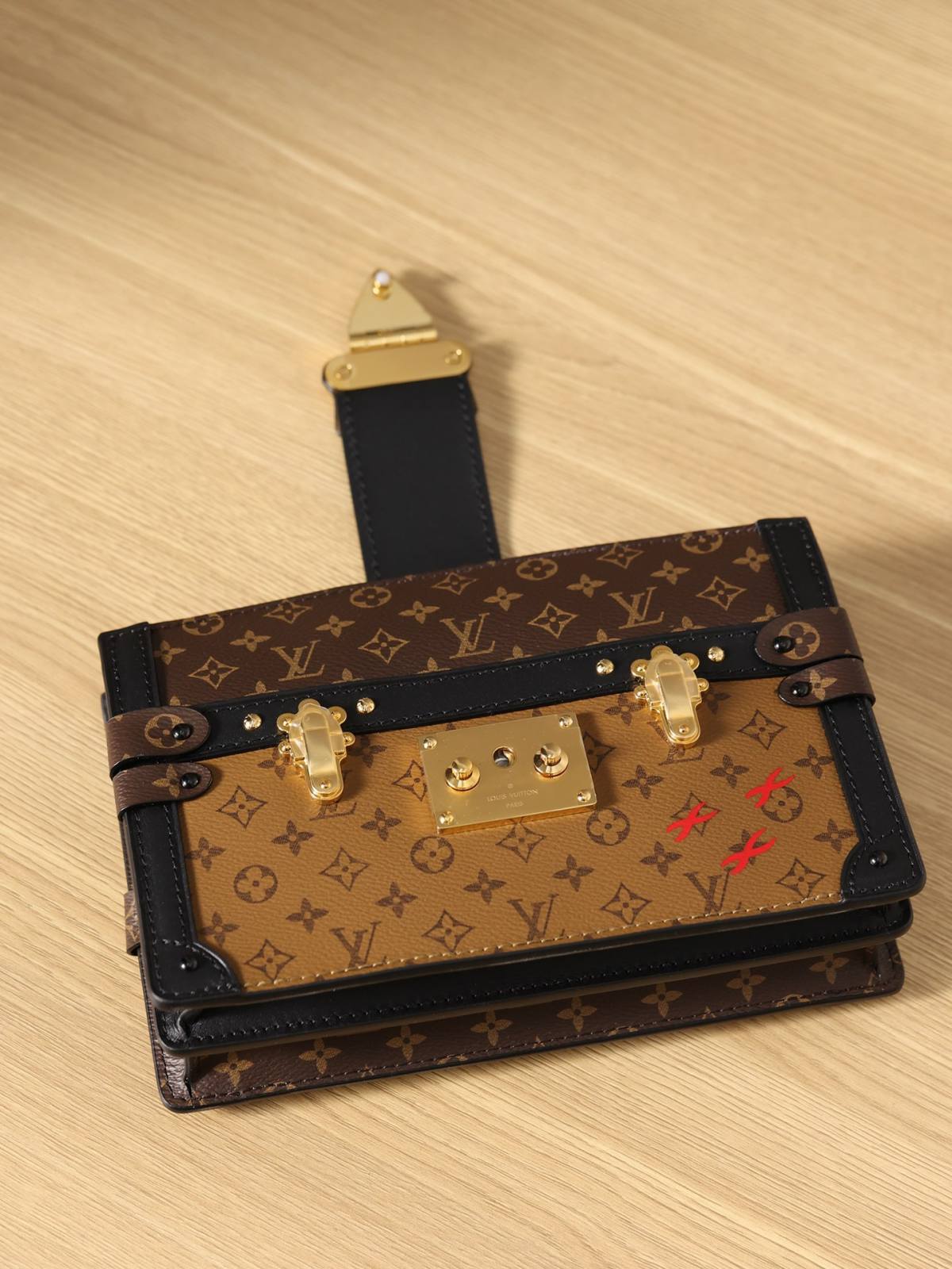 Ellebag’s 1:1 Replica of Louis Vuitton M43596 Soft Box Bag(2024 Dec Updated)-Tayada ugu Fiican ee Louis Vuitton Boorsada Online Store, Bac naqshadeeye nuqul ah