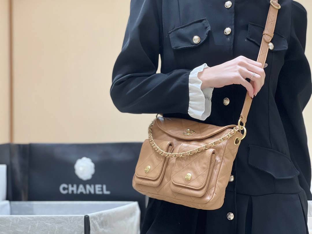 Ellebag’s Exquisite Replica of the Chanel 24P Hobo Bag: A 24cm Masterpiece with Pearl Chain and Champagne Gold Hardware(2024 Dec Updated)-Best Quality Fake Louis Vuitton Bag Online Store, Replica designer bag ru