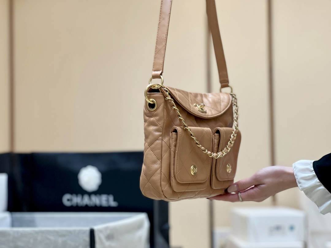 Ellebag’s Exquisite Replica of the Chanel 24P Hobo Bag: A 24cm Masterpiece with Pearl Chain and Champagne Gold Hardware(2024 Dec Updated)-Best Quality Fake Louis Vuitton Bag Online Store, Replica designer bag ru