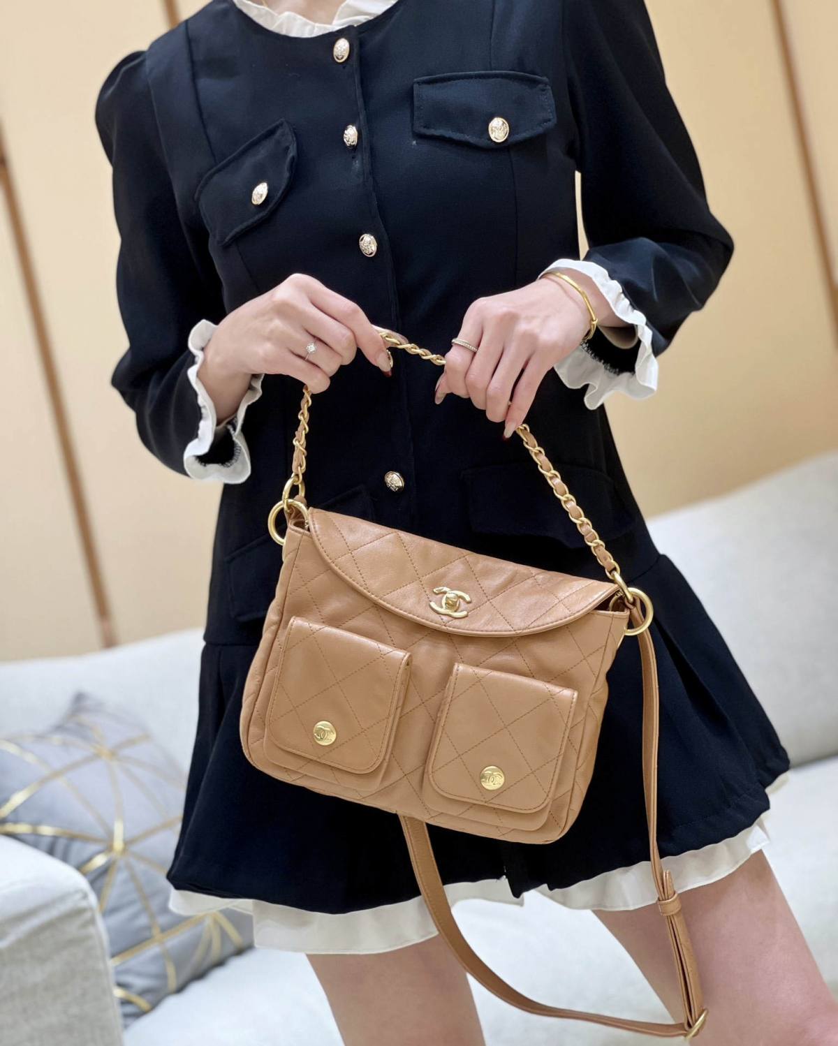 Ellebag’s Exquisite Replica of the Chanel 24P Hobo Bag: A 24cm Masterpiece with Pearl Chain and Champagne Gold Hardware(2024 Dec Updated)-Best Quality Fake Louis Vuitton Bag Online Store, Replica designer bag ru