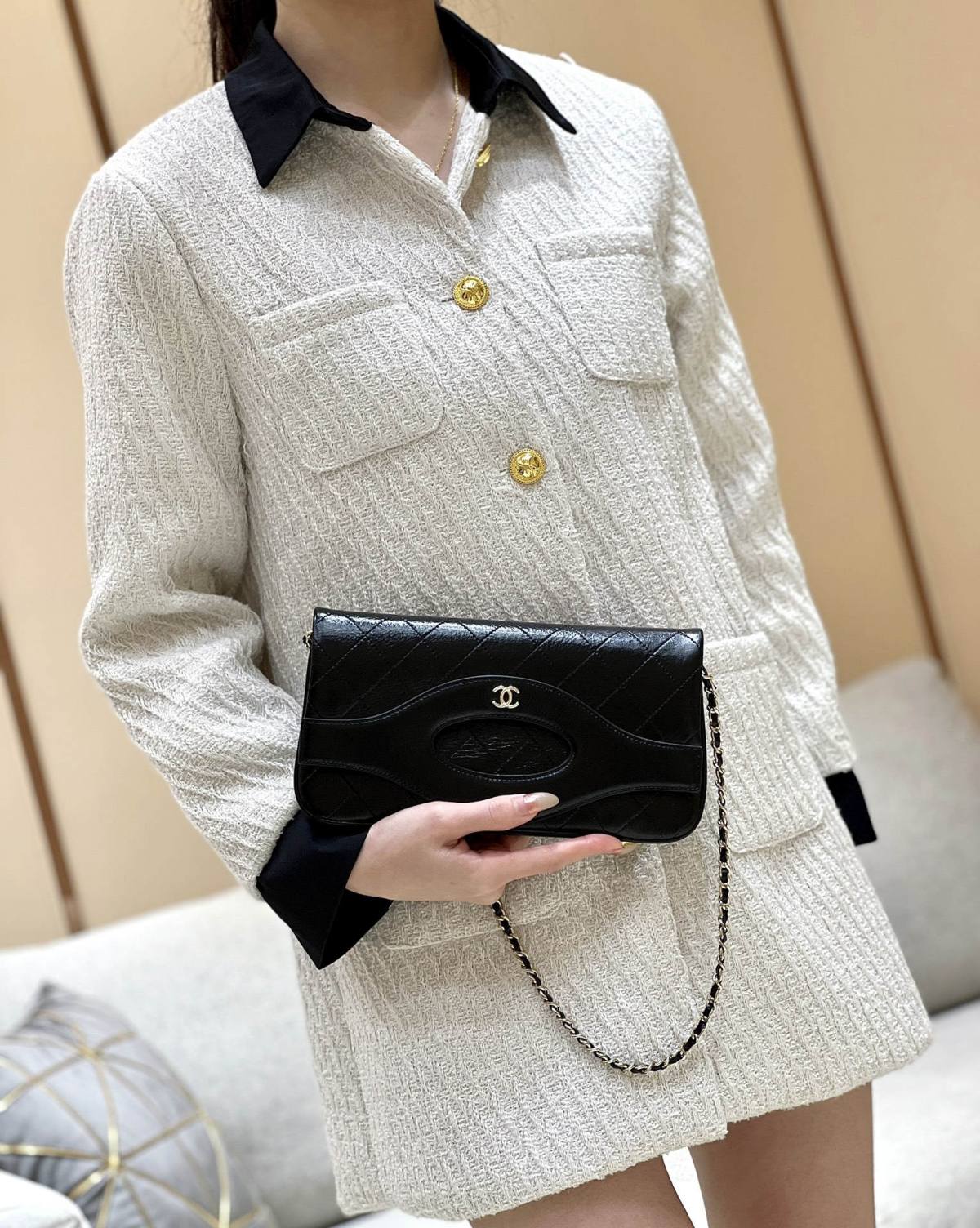 Ellebag’s Exquisite Replica of the Chanel 31 Pouch Bag: A 25cm Masterpiece with Pearl Chain and Champagne Gold Hardware(2024 Dec Updated)-Best Quality Fake Louis Vuitton Bag Online Store, Replica designer bag ru