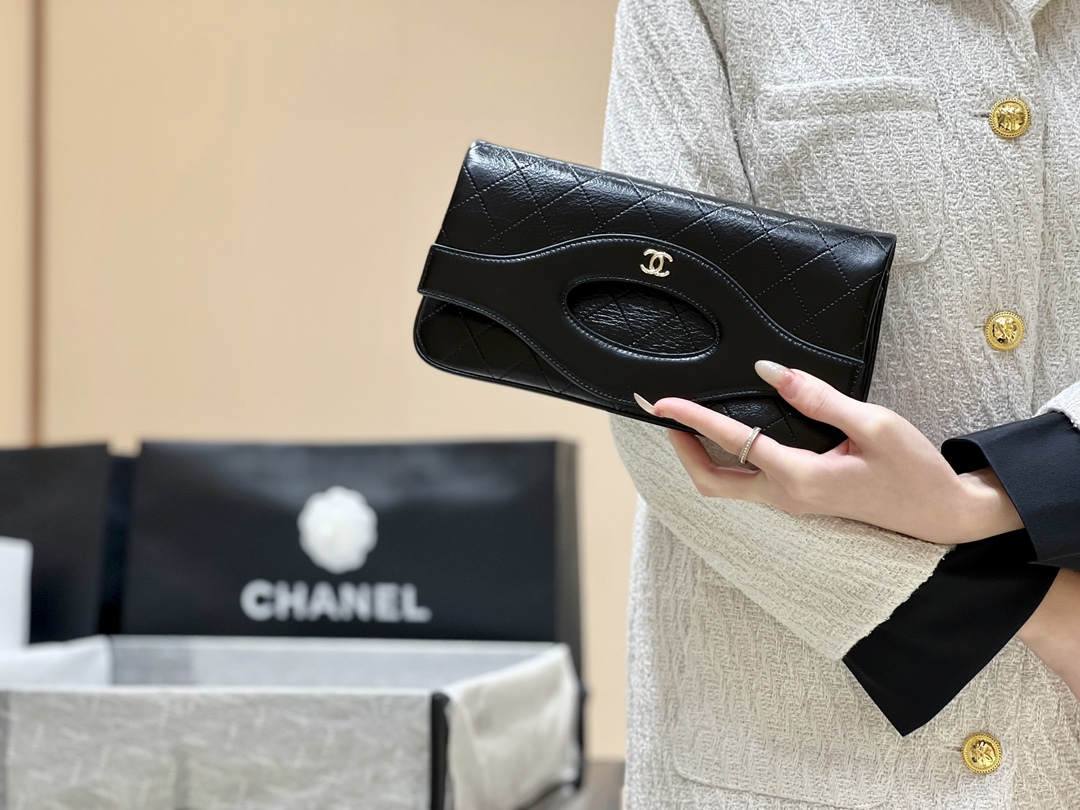 Ellebag’s Exquisite Replica of the Chanel 31 Pouch Bag: A 25cm Masterpiece with Pearl Chain and Champagne Gold Hardware(2024 Dec Updated)-Best Quality Fake Louis Vuitton Bag Online Store, Replica designer bag ru