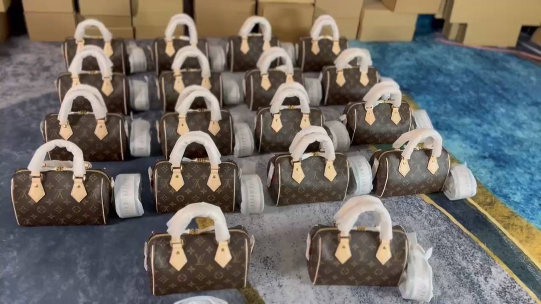 Ellebag’s 1:1 Replica of Louis Vuitton M46234 Speedy Bandoulière 20 Handbag – Exquisite Craftsmanship and Timeless Design(2024 Dec Updated)-Best Quality Fake Louis Vuitton Bag Online Store, Replica designer bag ru