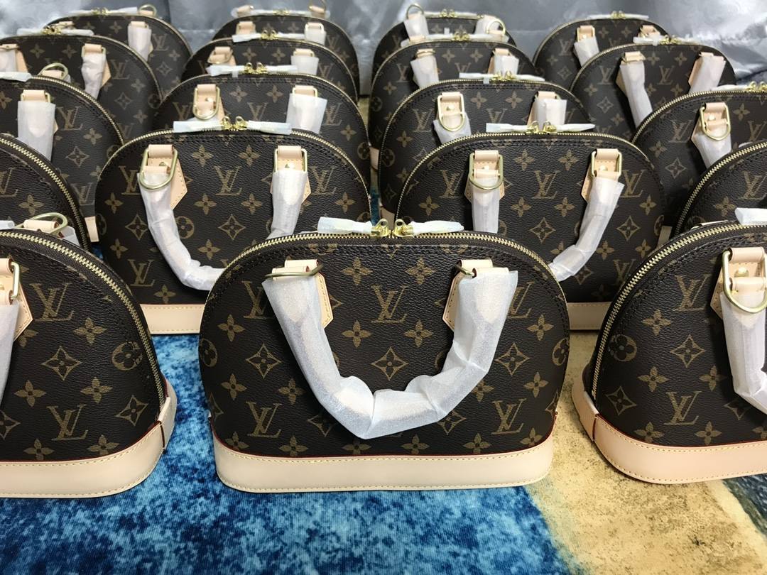 Ellebag’s 1:1 Replica of Louis Vuitton M53152 Alma BB: A Masterclass in Craftsmanship and Timeless Design(2024 Dec Updated)-Best Quality Fake Louis Vuitton Bag Online Store, Replica designer bag ru