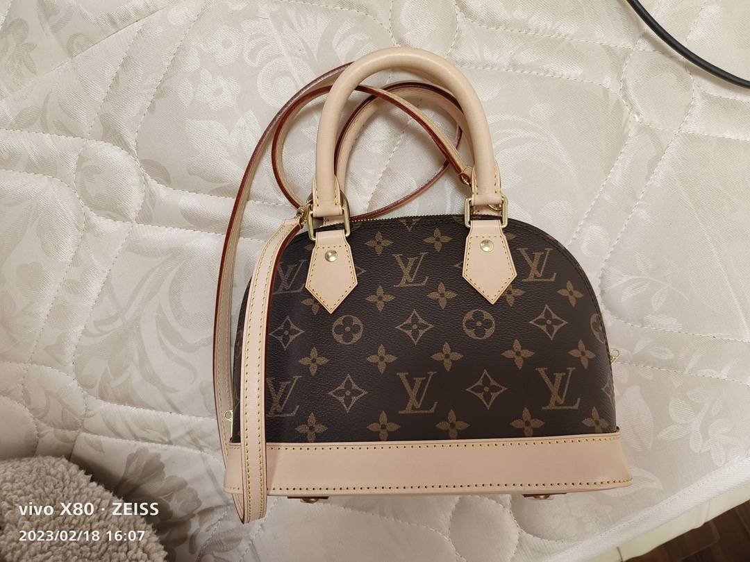 Ellebag’s 1:1 Replica of Louis Vuitton M53152 Alma BB: A Masterclass in Craftsmanship and Timeless Design(2024 Dec Updated)-Best Quality Fake Louis Vuitton Bag Online Store, Replica designer bag ru