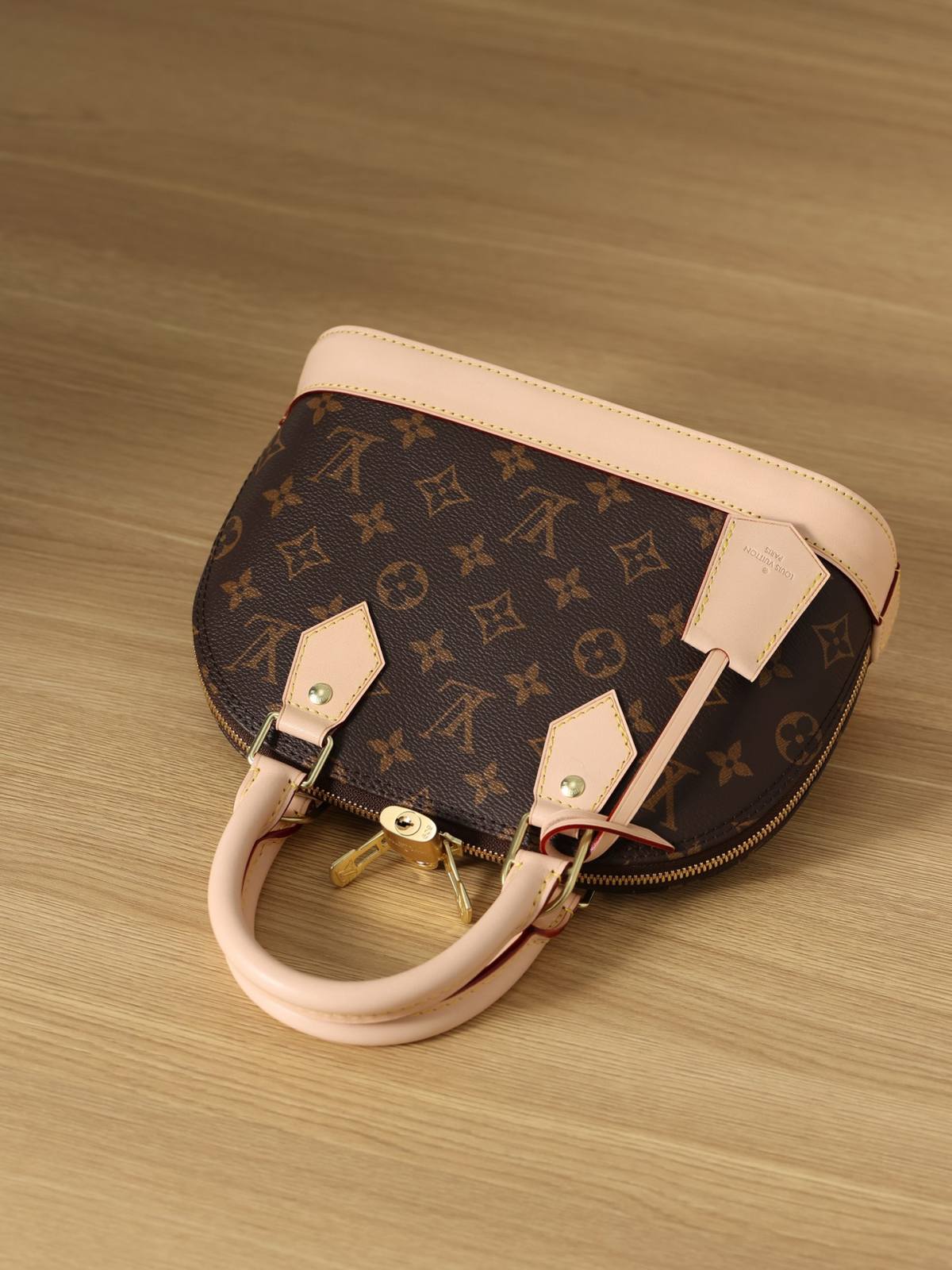 Ellebag’s 1:1 Replica of Louis Vuitton M53152 Alma BB: A Masterclass in Craftsmanship and Timeless Design(2024 Dec Updated)-Best Quality Fake Louis Vuitton Bag Online Store, Replica designer bag ru