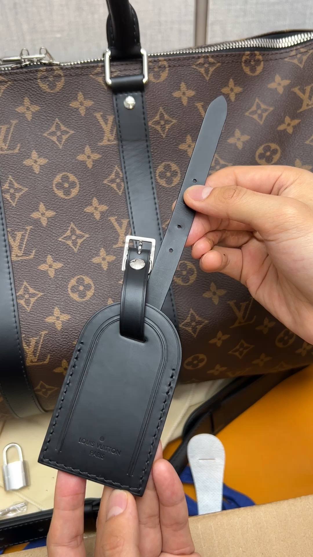 Ellebag’s 1:1 Replica of Louis Vuitton M56711 Keepall Bandoulière 45 – Mastering Travel Luxury(2024 Dec Updated)-Best Quality Fake Louis Vuitton Bag Online Store, Replica designer bag ru