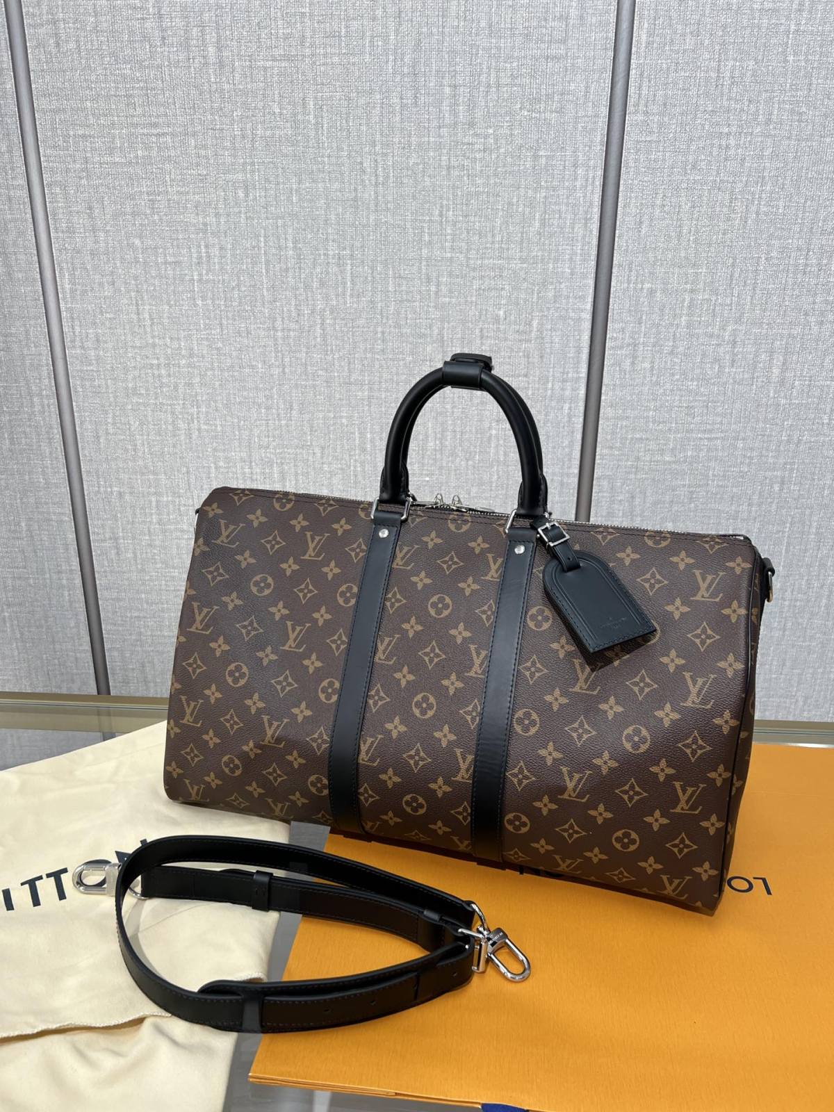 Ellebag’s 1:1 Replica of Louis Vuitton M56711 Keepall Bandoulière 45 – Mastering Travel Luxury(2024 Dec Updated)-Best Quality Fake Louis Vuitton Bag Online Store, Replica designer bag ru