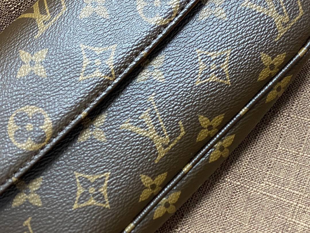 Ellebag’s 1:1 Replica of Louis Vuitton M81911 Wallet On Chain Ivy Handbag(2024 Dec Updated)-ʻOi aku ka maikaʻi o ka ʻeke Louis Vuitton ʻeke hoʻopunipuni ma ka hale kūʻai pūnaewele, ʻeke hoʻolālā kope ru