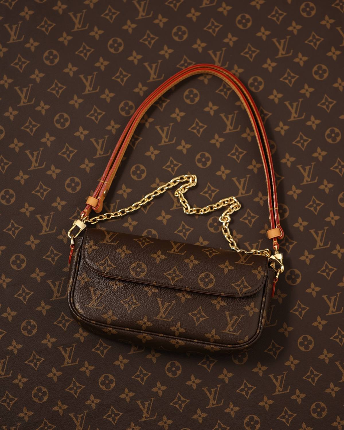 Ellebag’s 1:1 Replica of Louis Vuitton M81911 Wallet On Chain Ivy Handbag(2024 Dec Updated)-ʻOi aku ka maikaʻi o ka ʻeke Louis Vuitton ʻeke hoʻopunipuni ma ka hale kūʻai pūnaewele, ʻeke hoʻolālā kope ru