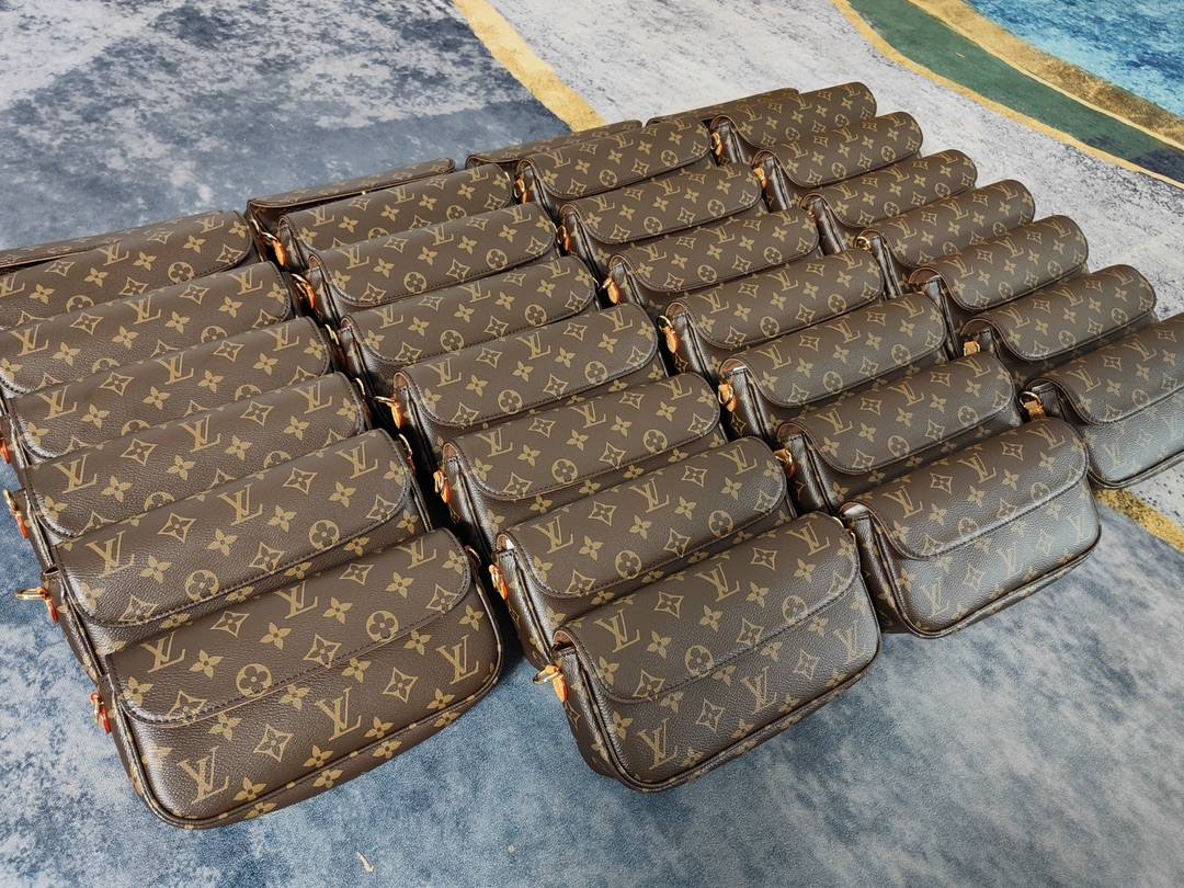 Ellebag’s 1:1 Replica of Louis Vuitton M81911 Wallet On Chain Ivy Handbag(2024 Dec Updated)-ʻOi aku ka maikaʻi o ka ʻeke Louis Vuitton ʻeke hoʻopunipuni ma ka hale kūʻai pūnaewele, ʻeke hoʻolālā kope ru