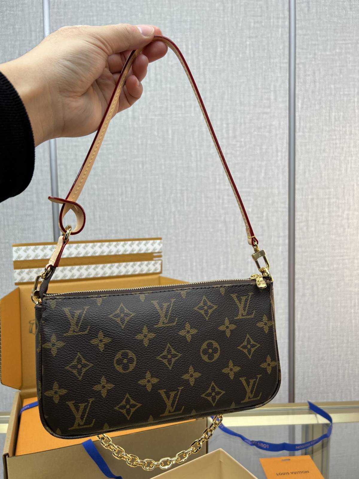 Ellebag’s 1:1 Replica of Louis Vuitton M82766 Pochette Accessoires Handbag(2024 Dec Updated)-ʻOi aku ka maikaʻi o ka ʻeke Louis Vuitton ʻeke hoʻopunipuni ma ka hale kūʻai pūnaewele, ʻeke hoʻolālā kope ru