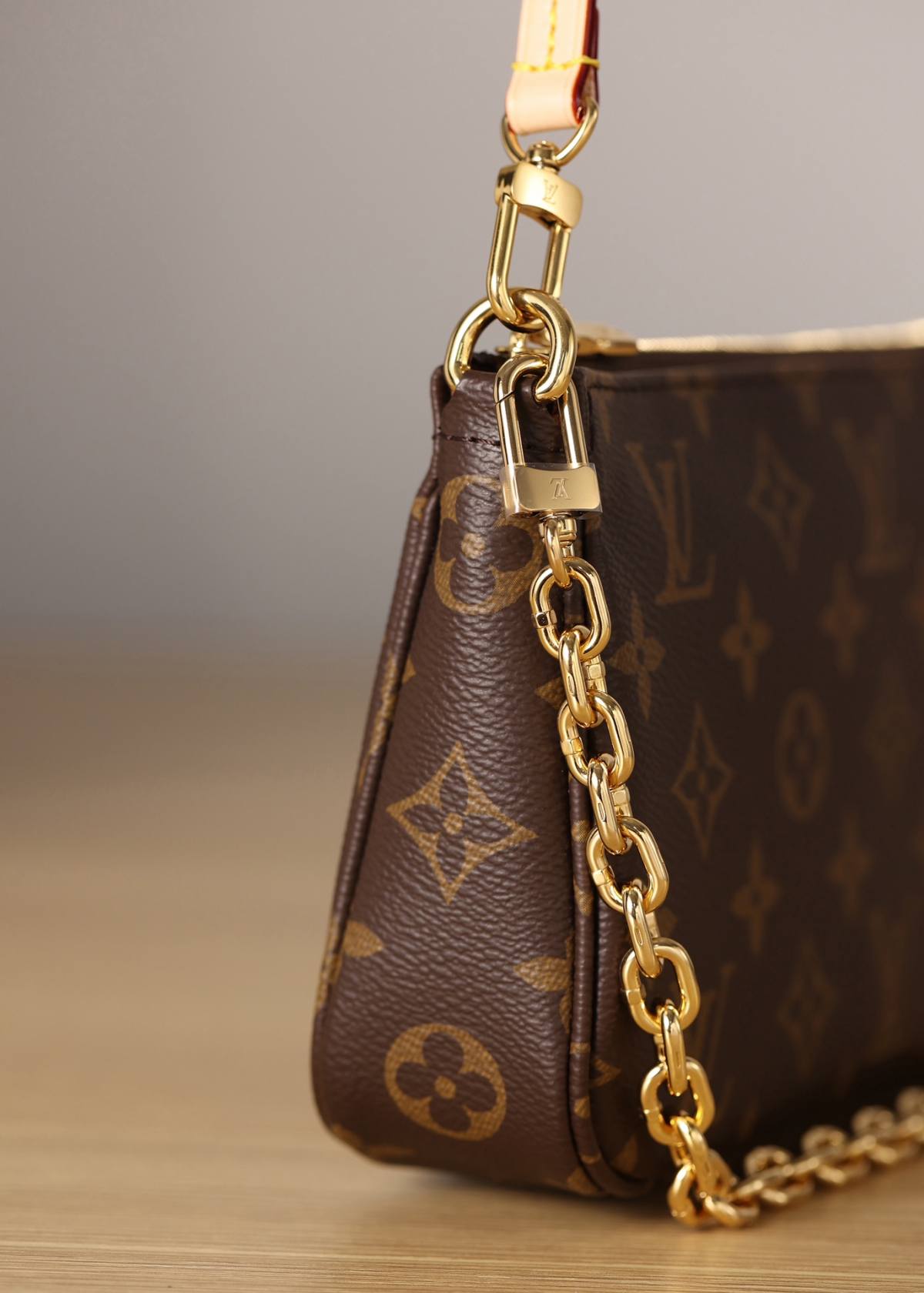 Ellebag’s 1:1 Replica of Louis Vuitton M82766 Pochette Accessoires Handbag(2024 Dec Updated)-ʻOi aku ka maikaʻi o ka ʻeke Louis Vuitton ʻeke hoʻopunipuni ma ka hale kūʻai pūnaewele, ʻeke hoʻolālā kope ru