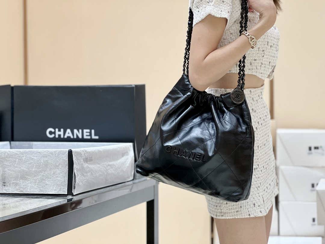 Ellebag’s Exquisite Replica: The All-Black Chanel 22 Handbag AS3260(2024 Dec Updated)-Best Quality Fake Louis Vuitton Bag Online Store, Replica designer bag ru