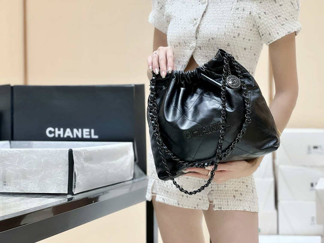 Ellebag’s Exquisite Replica: The All-Black Chanel 22 Handbag AS3260(2024 Dec Updated)-Best Quality Fake Louis Vuitton Bag Online Store, Replica designer bag ru