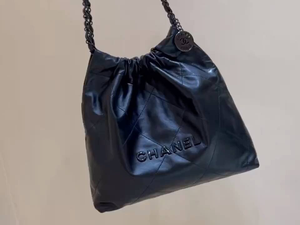 Ellebag’s Exquisite Replica: The All-Black Chanel 22 Handbag AS3260(2024 Dec Updated)-Best Quality Fake Louis Vuitton Bag Online Store, Replica designer bag ru