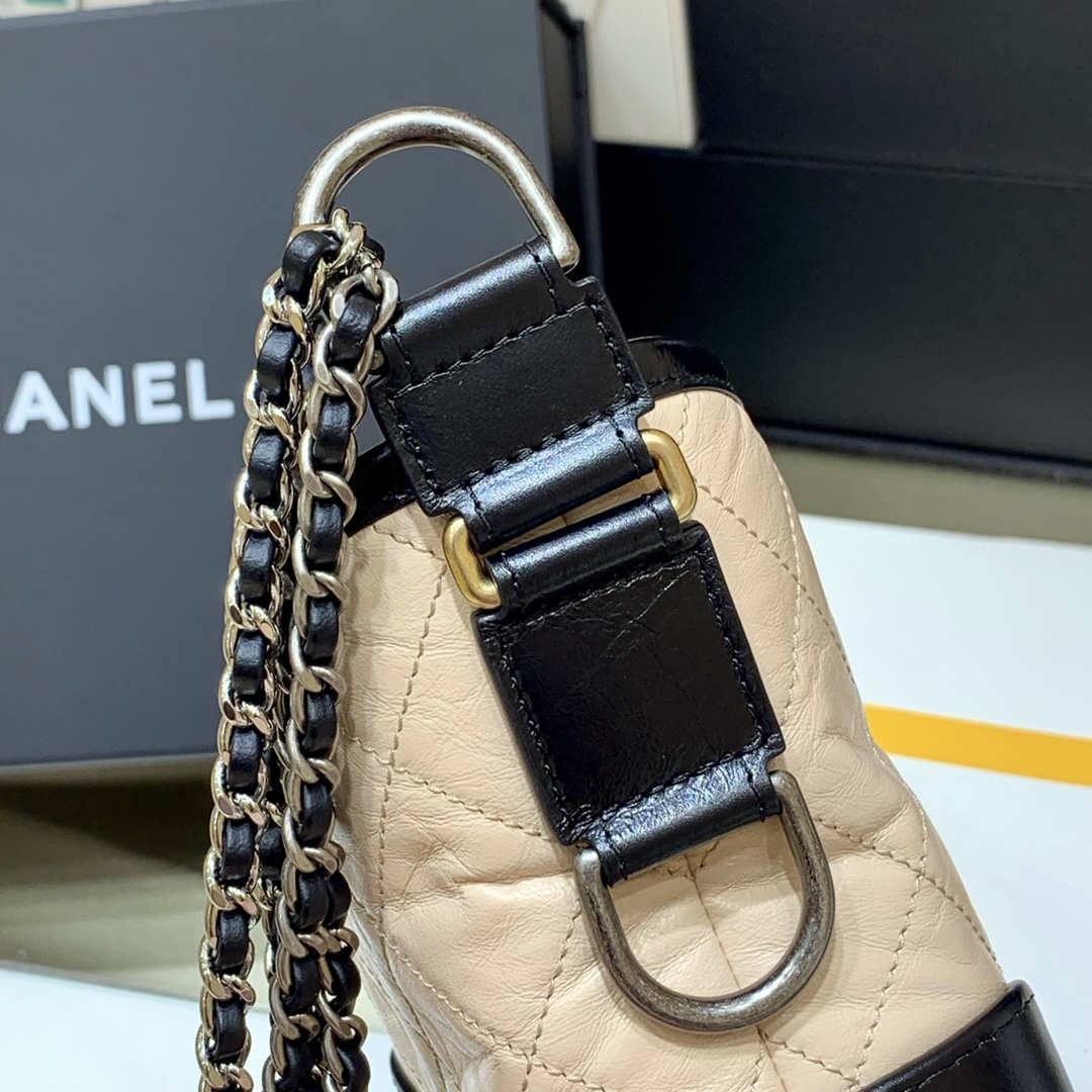 Ellebag’s Exquisite Replica: The Beige Lambskin Chanel Gabrielle Hobo Bag with Matte Hardware(2024 Dec Updated)-Best Quality Fake Louis Vuitton Bag Online Store, Replica designer bag ru