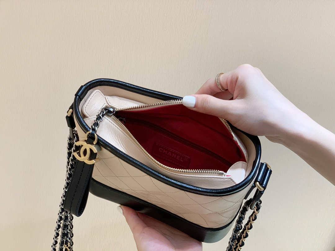 Ellebag’s Exquisite Replica: The Beige Lambskin Chanel Gabrielle Hobo Bag with Matte Hardware(2024 Dec Updated)-Best Quality Fake Louis Vuitton Bag Online Store, Replica designer bag ru