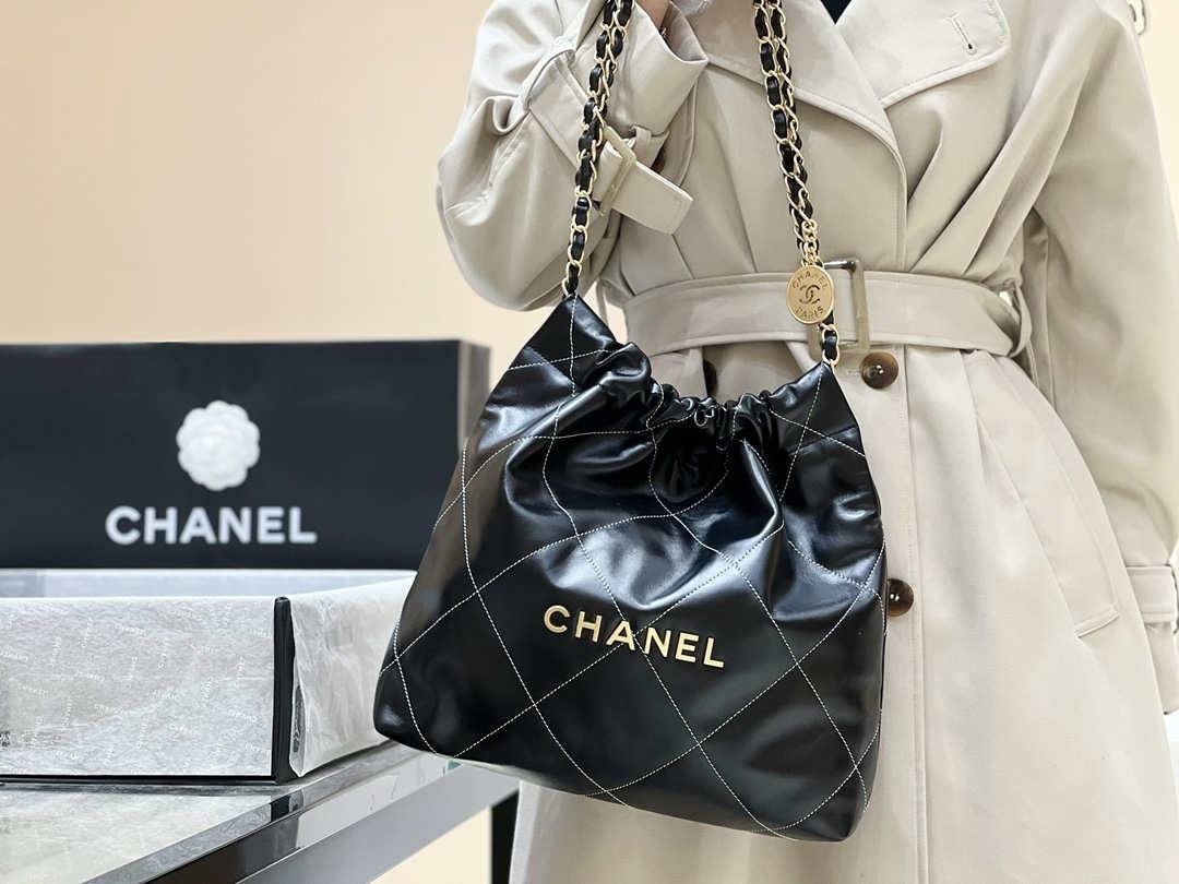 Ellebag’s Exquisite Replica: The Black Calfskin Chanel 22 Handbag AS3260 with Gold Hardware(2024 Dec Updated)-Labākās kvalitātes viltotās Louis Vuitton somas tiešsaistes veikals, dizaineru somas kopija ru