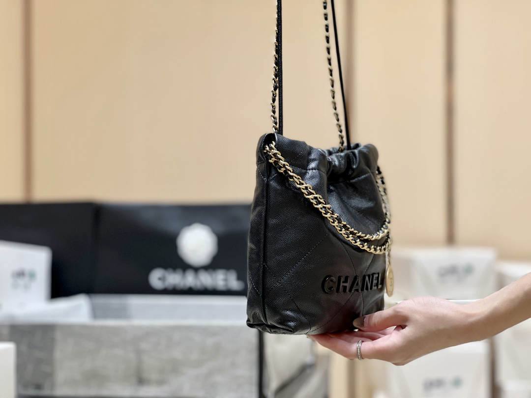 Ellebag’s Exquisite Replica: The Black Caviar Leather Chanel 22 Mini Handbag with Gold Hardware(2024 Dec Updated)-ร้านค้าออนไลน์กระเป๋า Louis Vuitton ปลอมคุณภาพดีที่สุด, กระเป๋าออกแบบจำลอง ru