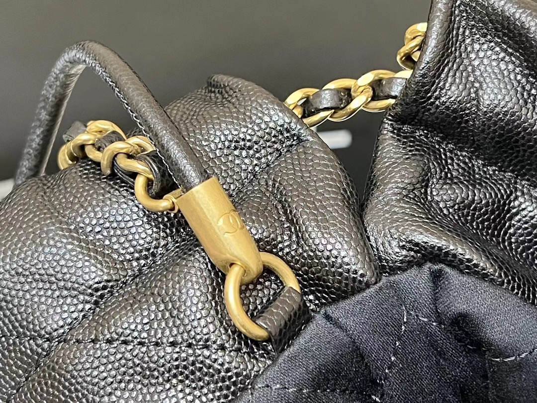 Ellebag’s Exquisite Replica: The Black Caviar Leather Chanel 22 Mini Handbag with Gold Hardware(2024 Dec Updated)-ร้านค้าออนไลน์กระเป๋า Louis Vuitton ปลอมคุณภาพดีที่สุด, กระเป๋าออกแบบจำลอง ru