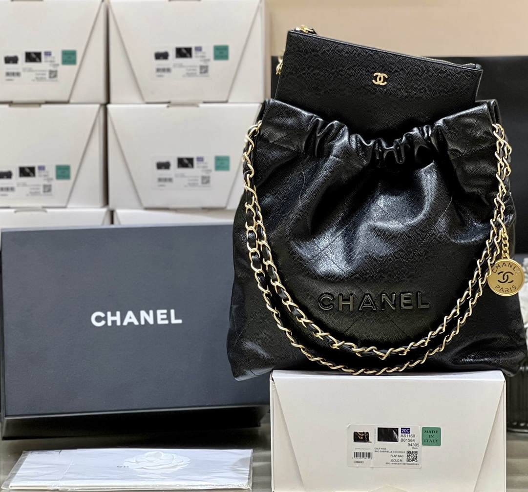 Ellebag’s Exquisite Replica: The Black Caviar Leather Chanel 22 Small Handbag with Gold Hardware(2024 Dec Updated)-ร้านค้าออนไลน์กระเป๋า Louis Vuitton ปลอมคุณภาพดีที่สุด, กระเป๋าออกแบบจำลอง ru