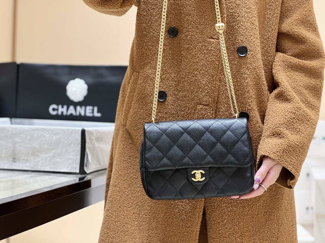 Ellebag’s Exquisite Replica: The Black Caviar Leather Chanel 23P AS3921 with Heart Clasp(2024 Dec Updated)-Best Quality Replica designer Bag factory in China