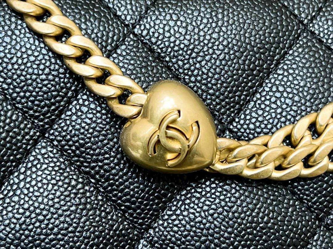 Ellebag’s Exquisite Replica: The Black Caviar Leather Chanel 23P AS3921 with Heart Clasp(2024 Dec Updated)-Best Quality Replica designer Bag factory in China