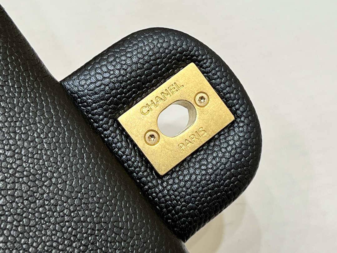 Ellebag’s Exquisite Replica: The Black Caviar Leather Chanel 23P AS3921 with Heart Clasp(2024 Dec Updated)-Best Quality Replica designer Bag factory in China