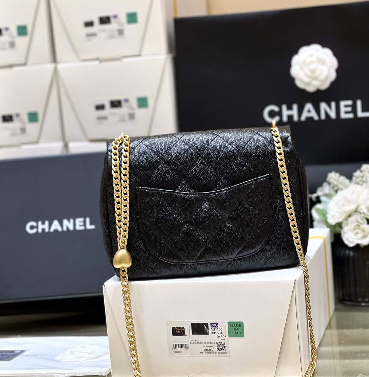 Ellebag’s Exquisite Replica: The Black Caviar Leather Chanel 23P AS3921 with Heart Clasp(2024 Dec Updated)-Best Quality Replica designer Bag factory in China