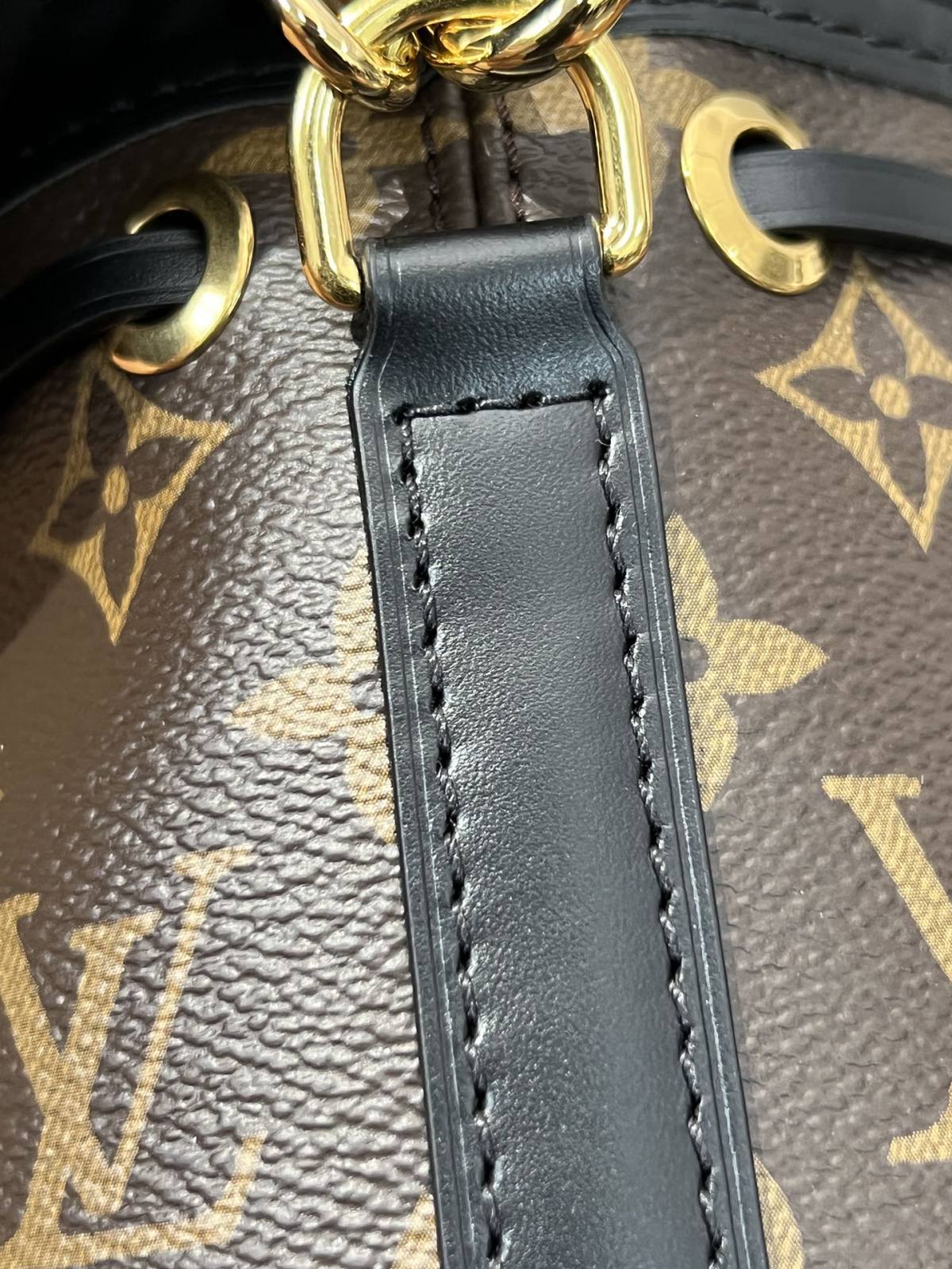 Ellebag’s 1:1 Replica of Louis Vuitton M83480 Canoé Chain Bucket Bag: A Perfect Fusion of Classic Design and Modern Craftsmanship(2024 Dec Updated)-Best Quality Fake Louis Vuitton Bag Online Store, Replica designer bag ru