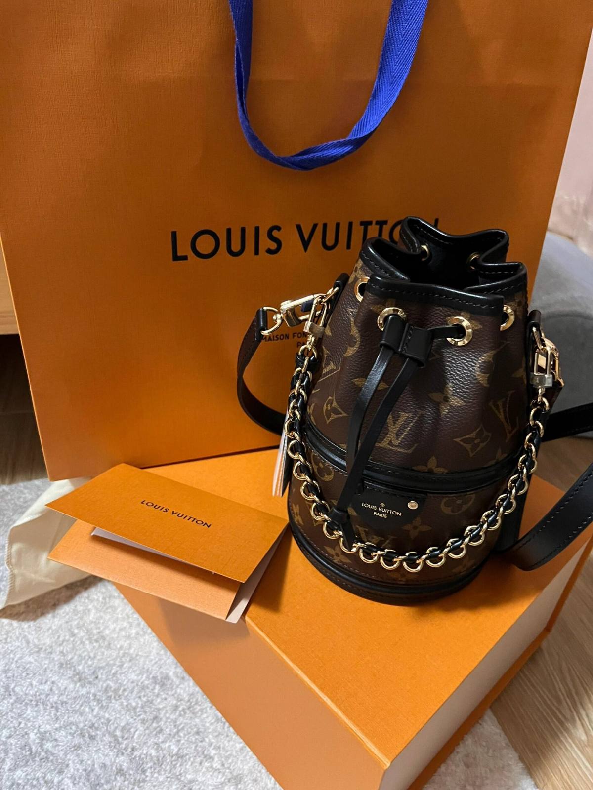 Ellebag’s 1:1 Replica of Louis Vuitton M83480 Canoé Chain Bucket Bag: A Perfect Fusion of Classic Design and Modern Craftsmanship(2024 Dec Updated)-Best Quality Fake Louis Vuitton Bag Online Store, Replica designer bag ru