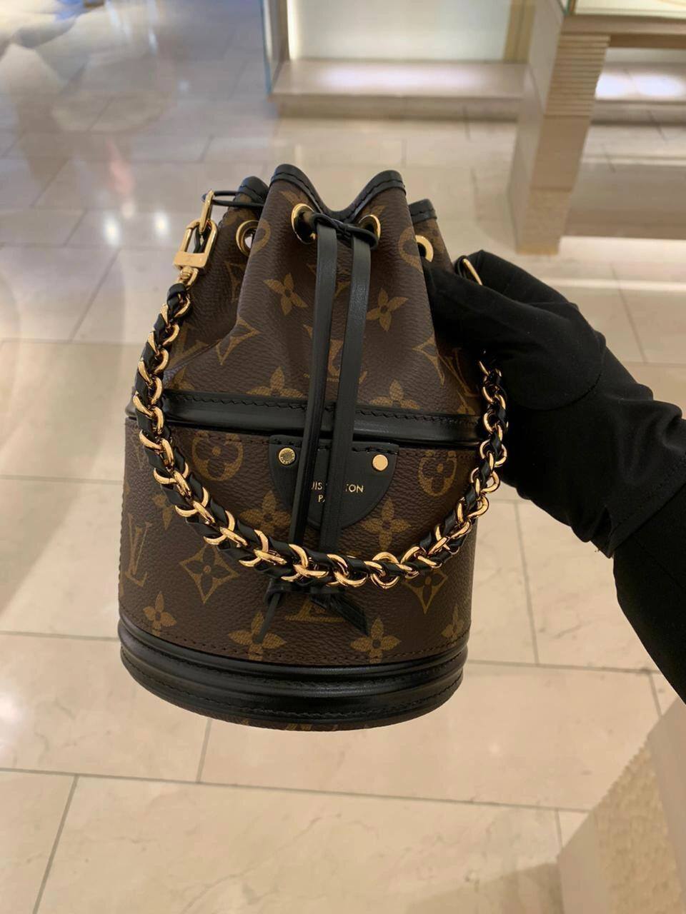 Ellebag’s 1:1 Replica of Louis Vuitton M83480 Canoé Chain Bucket Bag: A Perfect Fusion of Classic Design and Modern Craftsmanship(2024 Dec Updated)-Best Quality Fake Louis Vuitton Bag Online Store, Replica designer bag ru