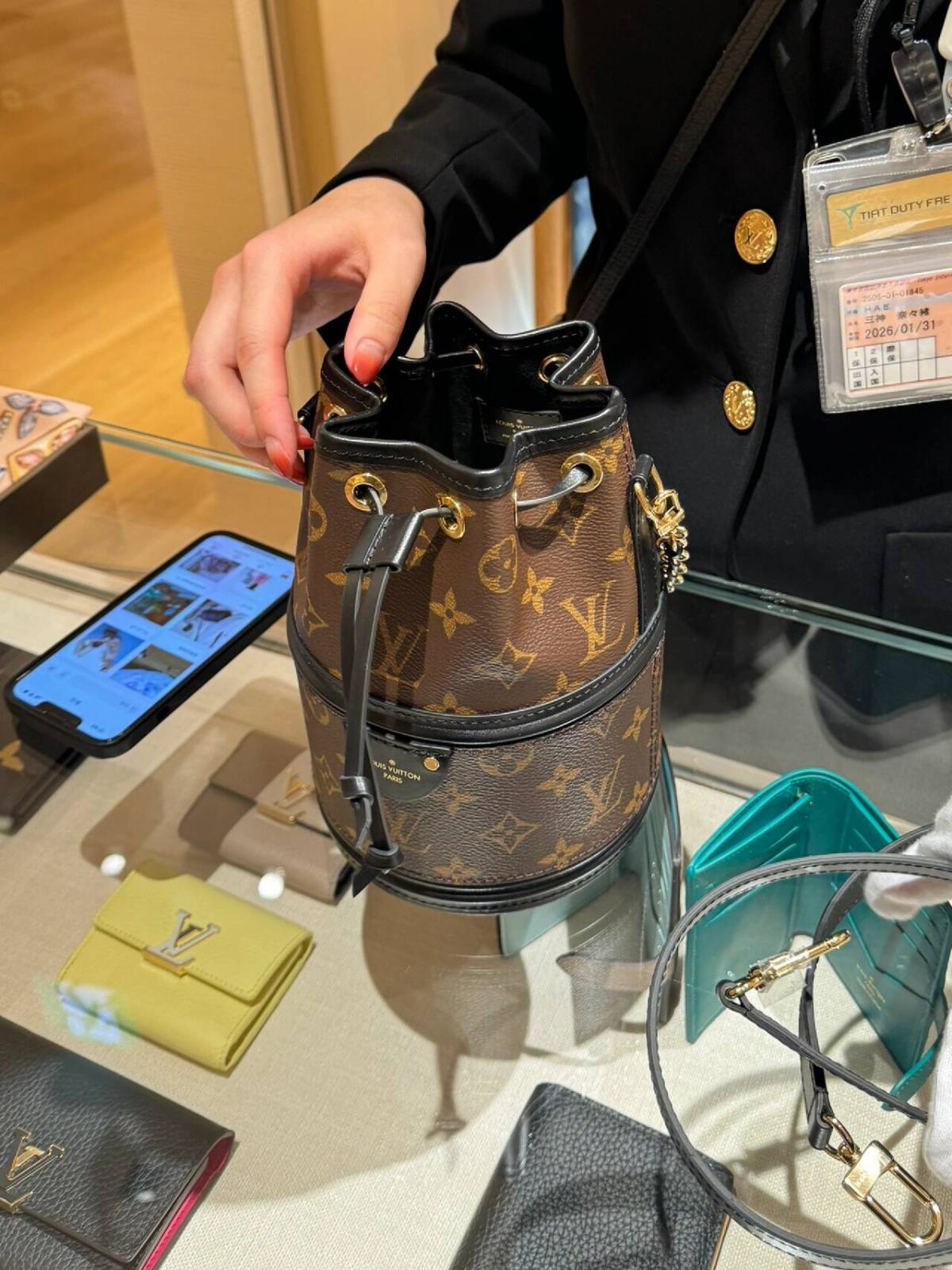 Ellebag’s 1:1 Replica of Louis Vuitton M83480 Canoé Chain Bucket Bag: A Perfect Fusion of Classic Design and Modern Craftsmanship(2024 Dec Updated)-Best Quality Fake Louis Vuitton Bag Online Store, Replica designer bag ru