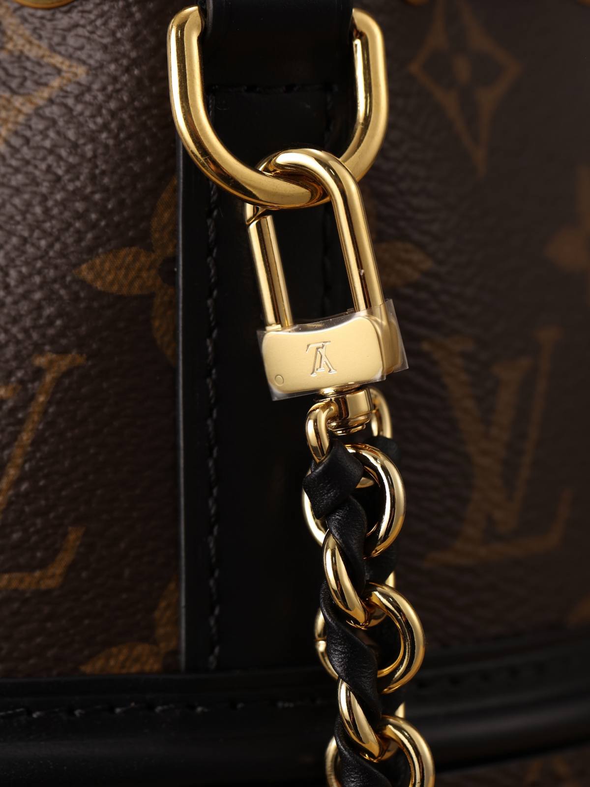 Ellebag’s 1:1 Replica of Louis Vuitton M83480 Canoé Chain Bucket Bag: A Perfect Fusion of Classic Design and Modern Craftsmanship(2024 Dec Updated)-Best Quality Fake Louis Vuitton Bag Online Store, Replica designer bag ru