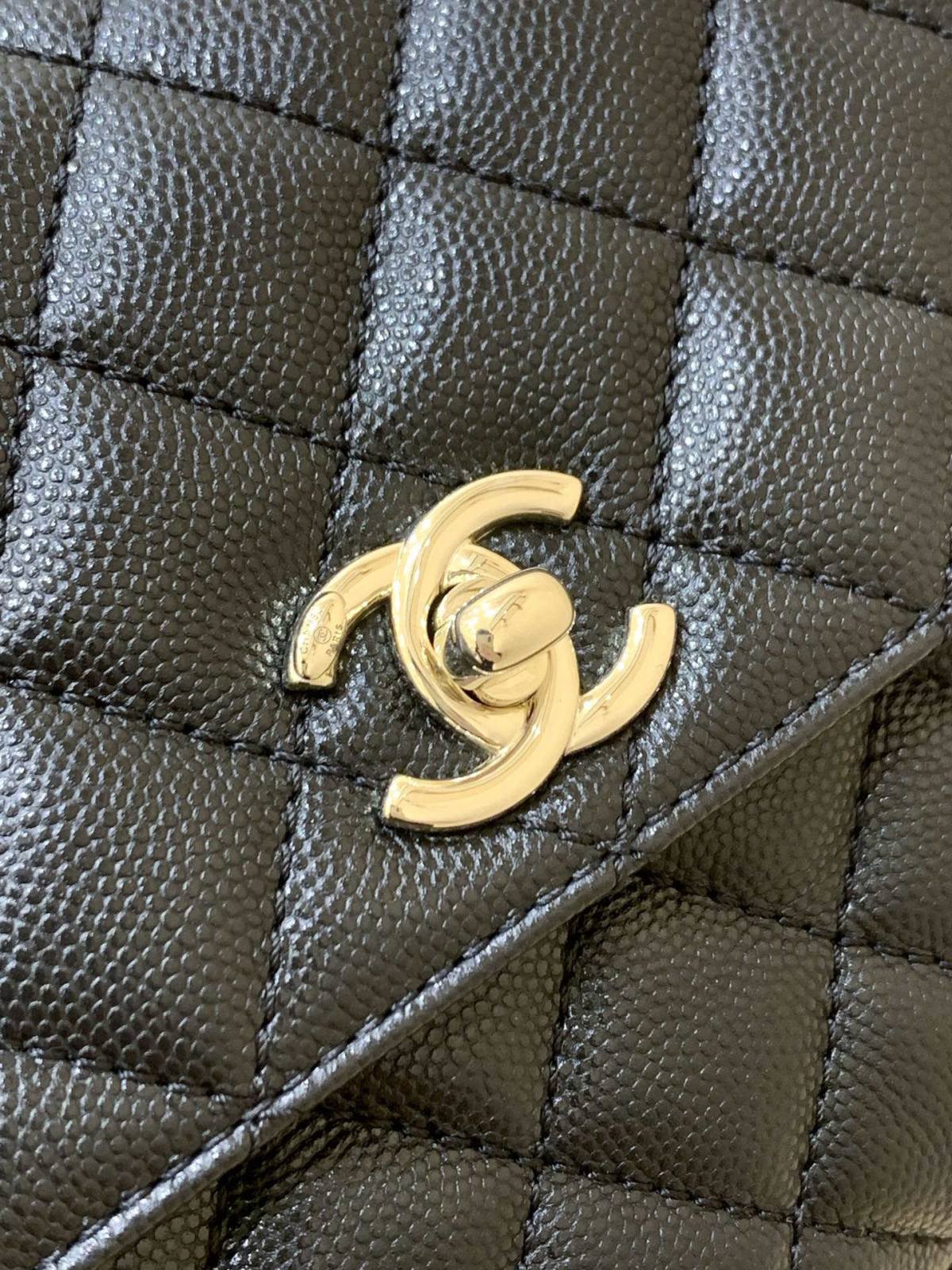 Ellebag’s Exquisite Replica: The Black Caviar Leather Chanel Coco Handle 22P with Champagne Gold Hardware(2024 Dec Updated)-Best Quality Fake Louis Vuitton Bag Online Store, Replica designer bag ru