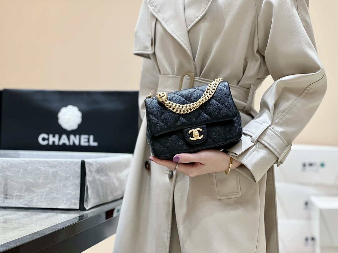 Ellebag’s Exquisite Replica: The black Caviar Leather Chanel Mini Flap Bag with Heart Clasp(2024 Dec Updated)-Labākās kvalitātes viltotās Louis Vuitton somas tiešsaistes veikals, dizaineru somas kopija ru