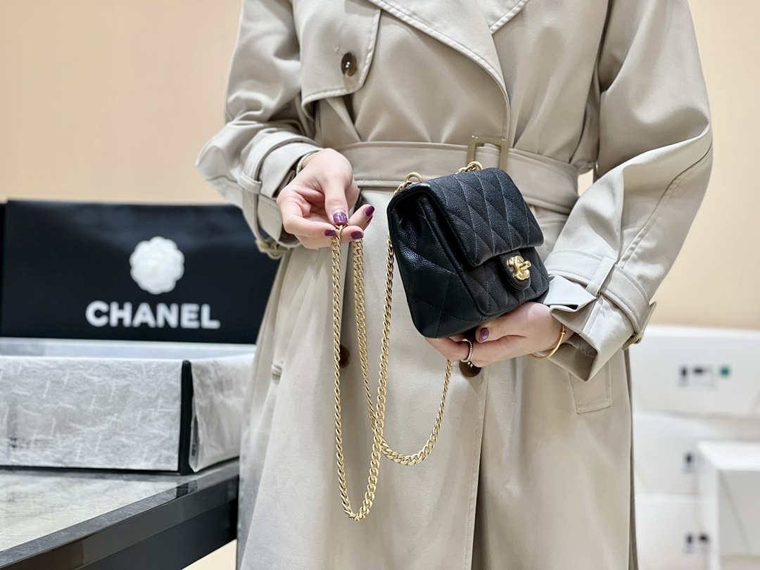 Ellebag’s Exquisite Replica: The black Caviar Leather Chanel Mini Flap Bag with Heart Clasp(2024 Dec Updated)-Labākās kvalitātes viltotās Louis Vuitton somas tiešsaistes veikals, dizaineru somas kopija ru