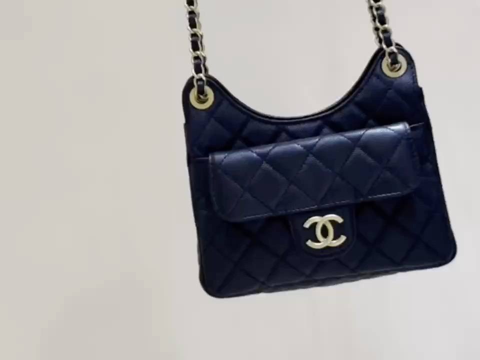 Ellebag’s Exquisite Replica: The Black Caviar Leather Chanel Small Hobo Bag with Gold Hardware(2024 Dec Updated)-Best Quality Replica designer Bag factory in China