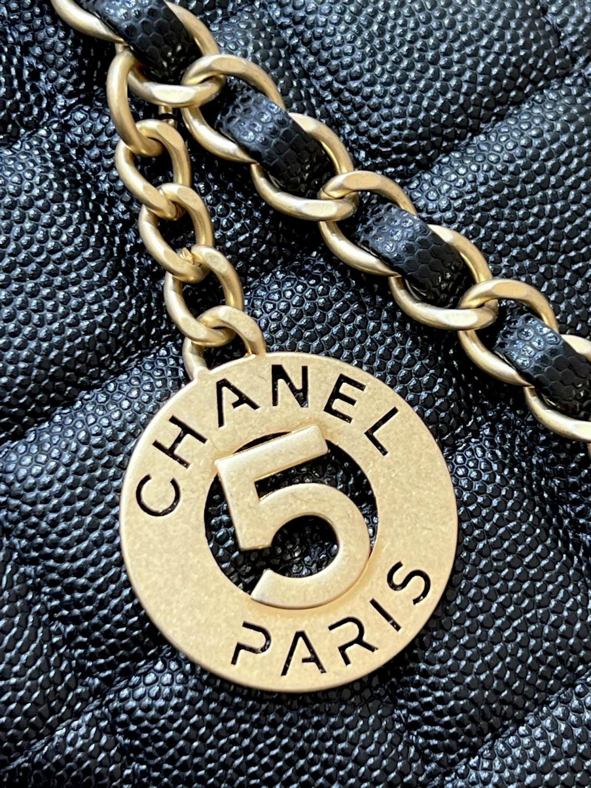 Ellebag’s Exquisite Replica: The Black Caviar Leather Chanel Small Hobo Bag with Gold Hardware(2024 Dec Updated)-Best Quality Replica designer Bag factory in China