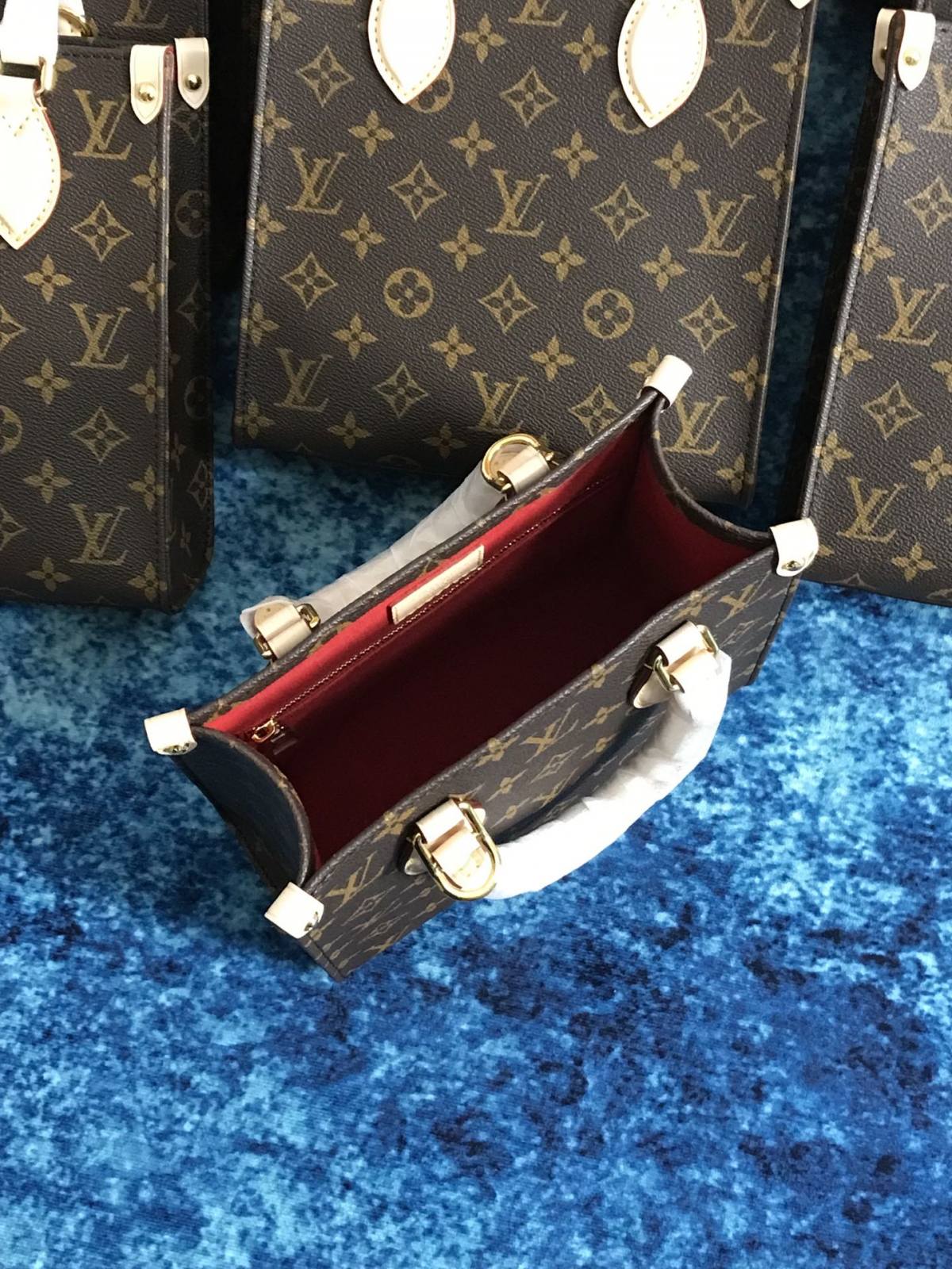 Ellebag’s 1:1 Replica of Louis Vuitton SACPLAT BB Piano Bag M43986: A Masterpiece of Craftsmanship(2024 Dec Updated)-ʻOi aku ka maikaʻi o ka ʻeke Louis Vuitton ʻeke hoʻopunipuni ma ka hale kūʻai pūnaewele, ʻeke hoʻolālā kope ru