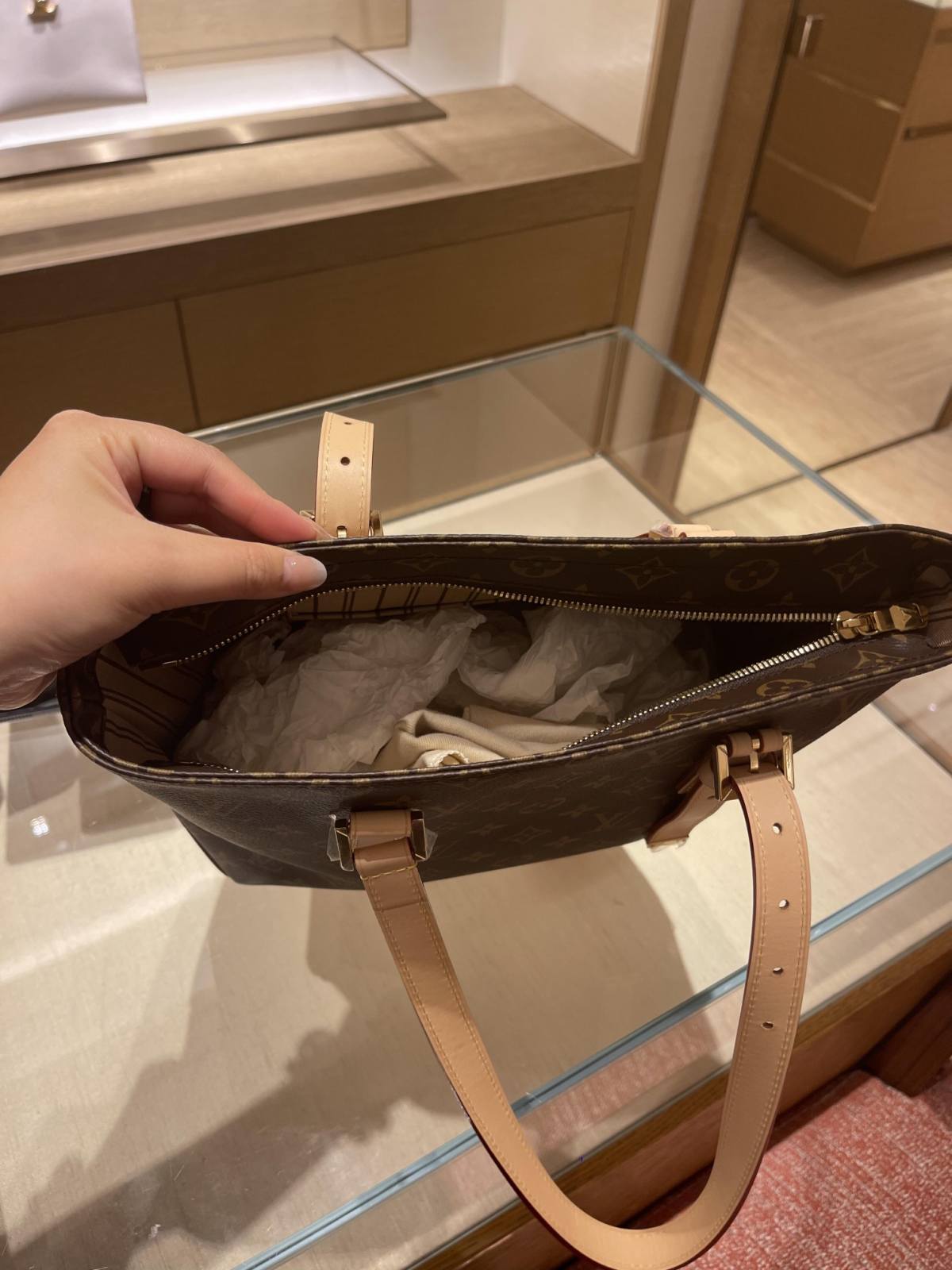 Ellebag’s Craftsmanship: M12095 Piano Handbag – A 1:1 Replica of Louis Vuitton’s Newest Icon(2024 Dec Updated)-ʻOi aku ka maikaʻi o ka ʻeke Louis Vuitton ʻeke hoʻopunipuni ma ka hale kūʻai pūnaewele, ʻeke hoʻolālā kope ru